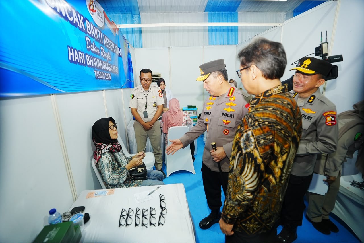 Hadiri Puncak Bakti Kesehatan, Kapolri: Berikan Pelayanan Terbaik ke Masyarakat dan Anggota
